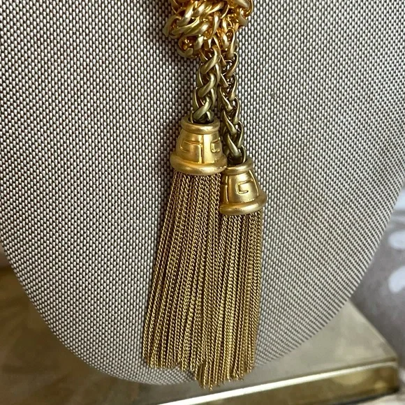 VINTAGE GIVENCHY RUNWAY TASSEL NECKLACE - Picture 3 of 8